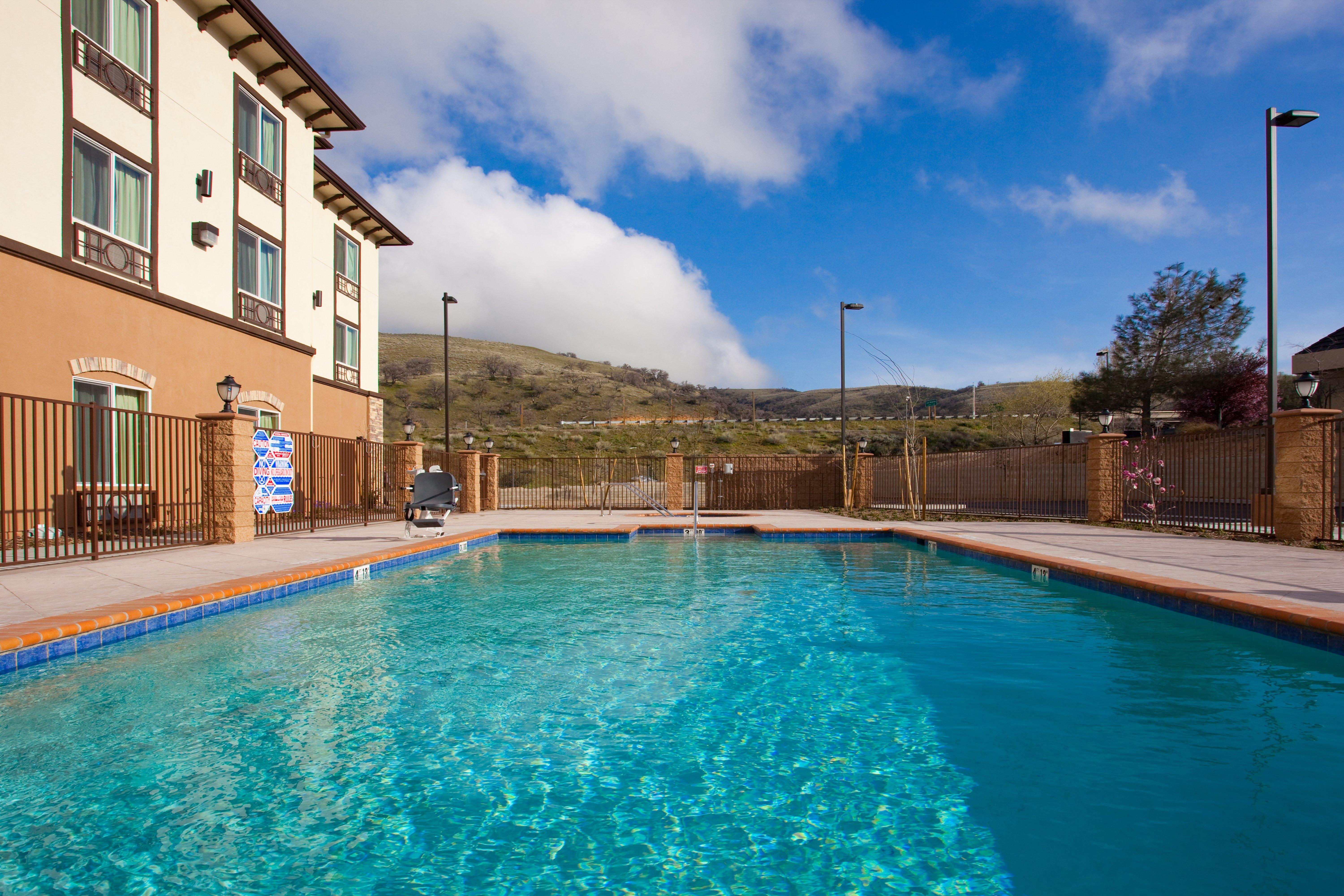 Holiday Inn Express & Suites Frazier Park By Ihg Lebec Exteriér fotografie
